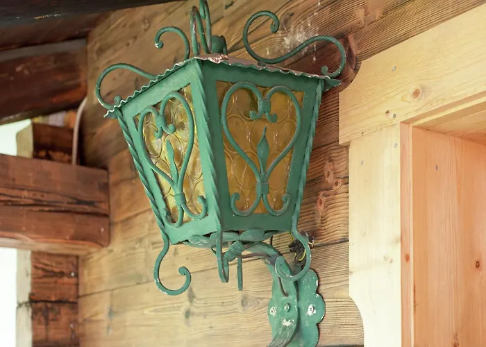 Sunny Alpine By The Slopes Kaprun