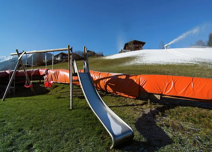 Sunny Alpine By The Slopes Kaprun